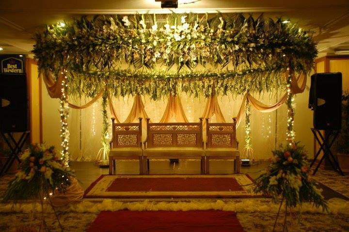 Stage-Decoration-ideas-for-Barat-Function (13)