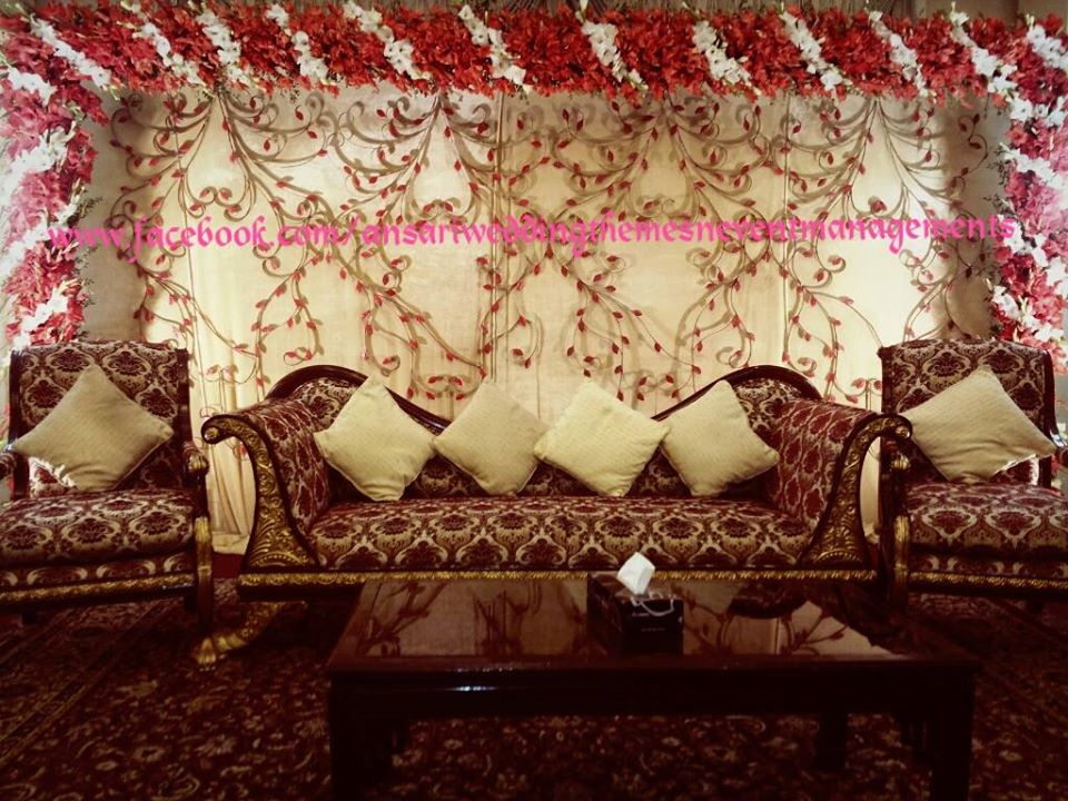 Stage-Decoration-ideas-for-Barat-Function (30)