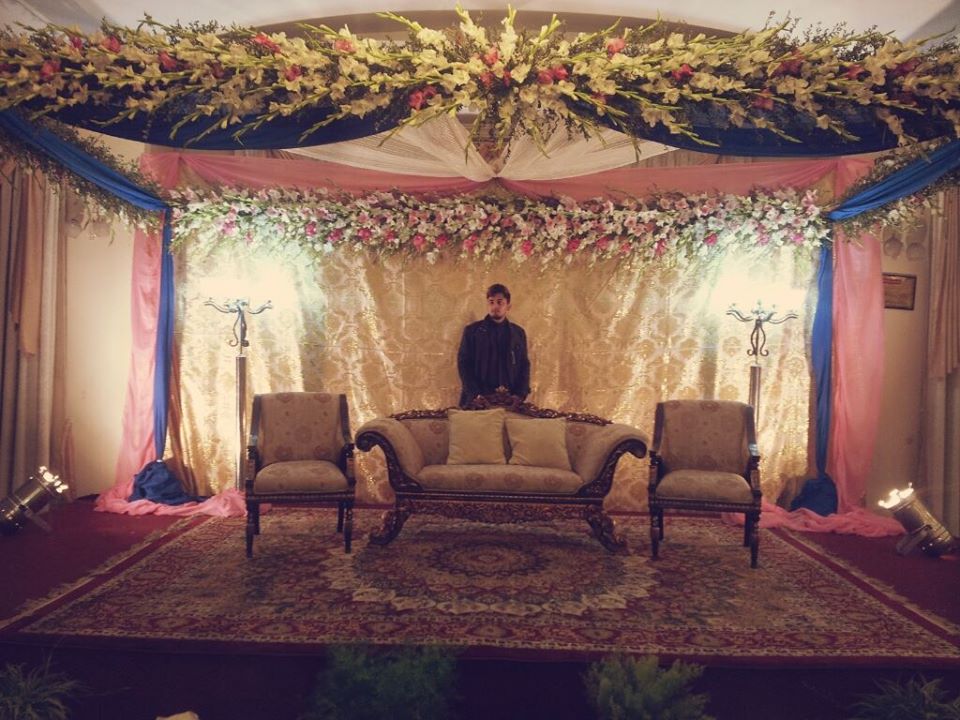 Stage-Decoration-ideas-for-Barat-Function (33)