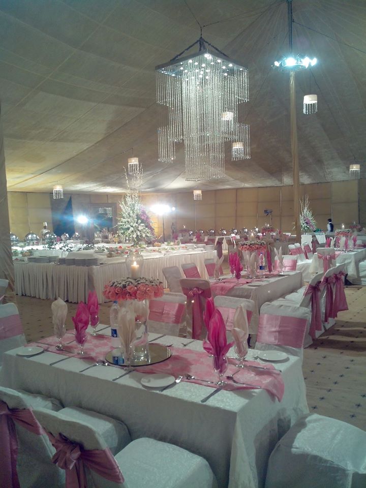 Stage-Decoration-ideas-for-Walima-Functions (22)