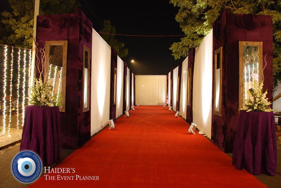 Stage-Decoration-ideas-for-Walima-Functions (33)