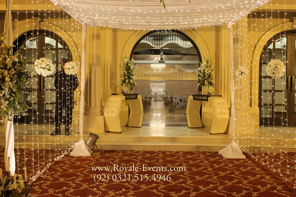 Stage-Decoration-ideas-for-Walima-Functions (39)