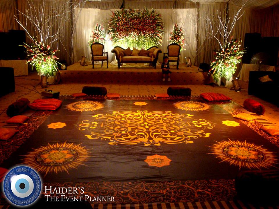 Stage-Decoration-ideas-for-Walima-Functions (41)