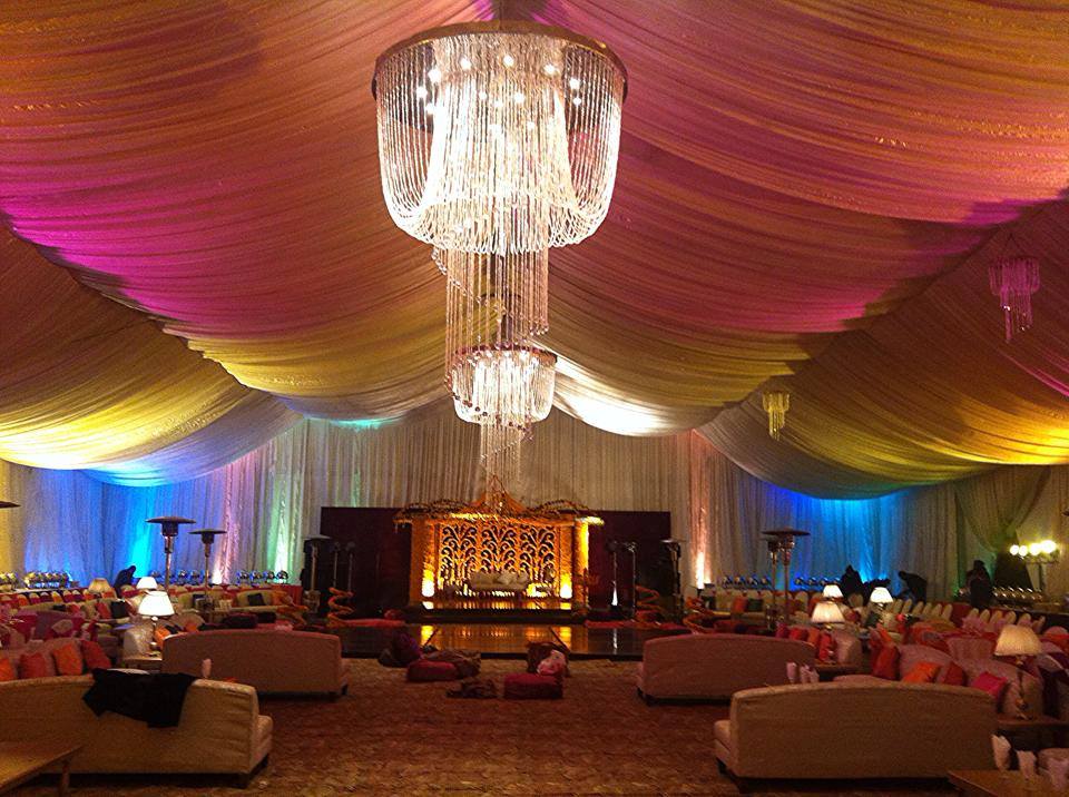 Stage-Decoration-ideas-for-Walima-Functions (43)