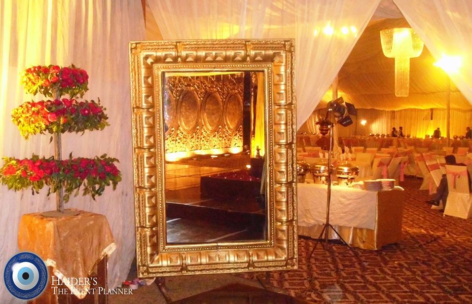 Stage-Decoration-ideas-for-Walima-Functions (46)