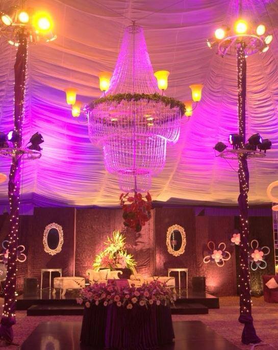 Stage-Decoration-ideas-for-Walima-Functions (49)
